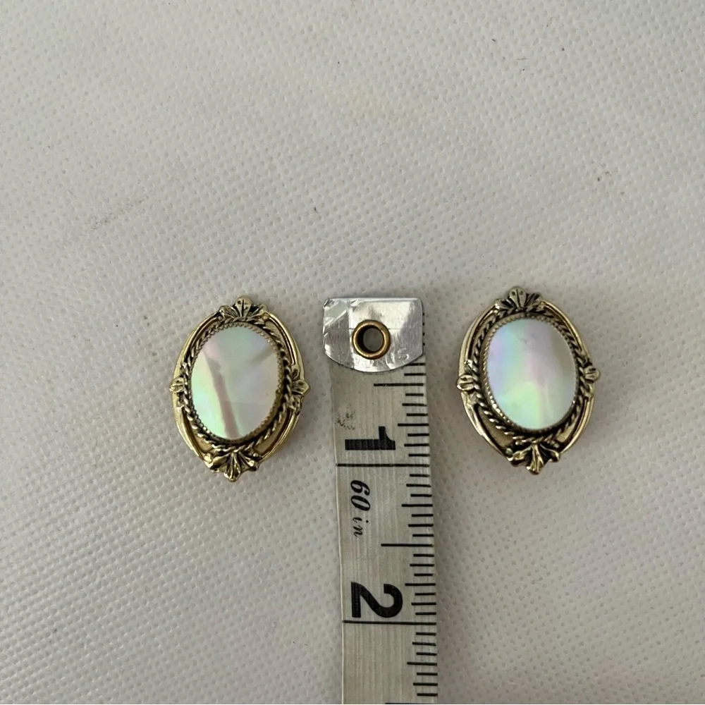 Vintage Whiting & Davis Iridescent Gold Tone Clip On Earrings